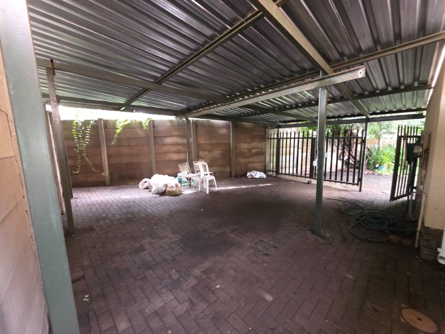 5 Bedroom Property for Sale in Secunda Mpumalanga
