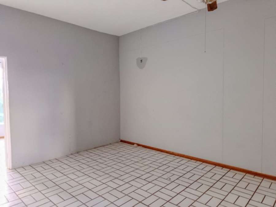 2 Bedroom Property for Sale in White River Mpumalanga