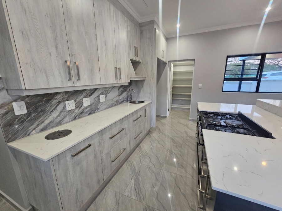 4 Bedroom Property for Sale in Elawini Lifestyle Estate Mpumalanga