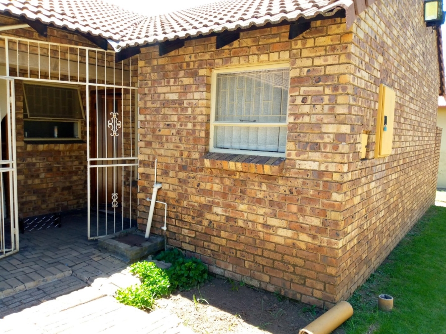 1 Bedroom Property for Sale in Middelburg Central Mpumalanga