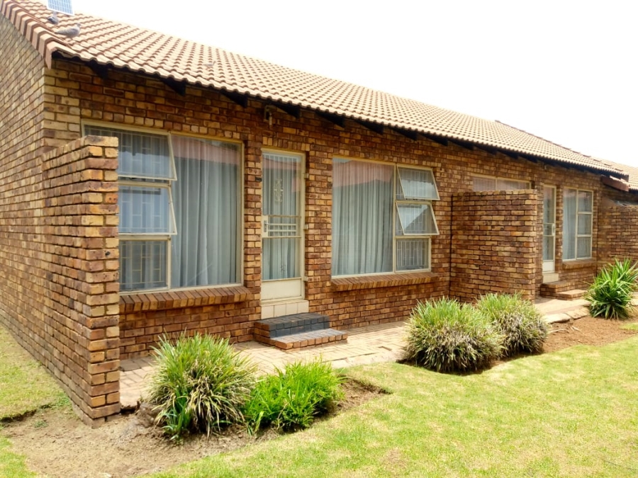 1 Bedroom Property for Sale in Middelburg Central Mpumalanga