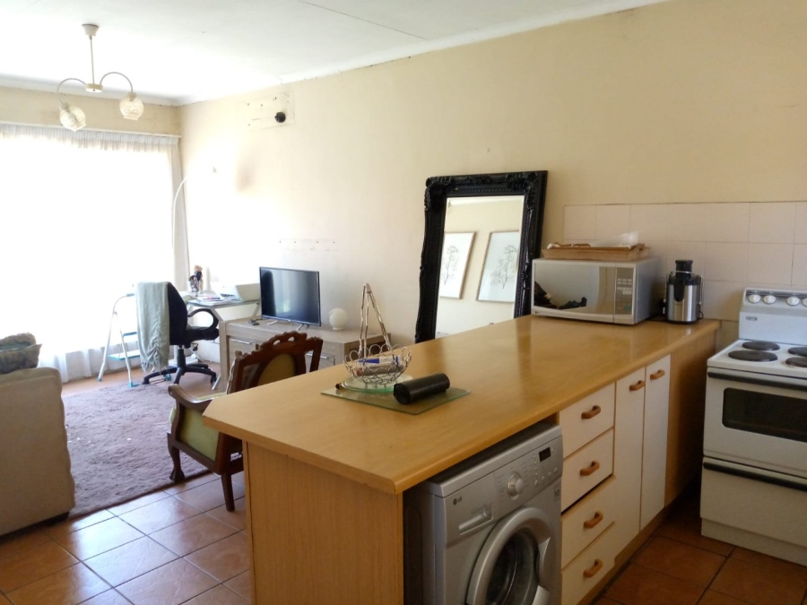 1 Bedroom Property for Sale in Middelburg Central Mpumalanga