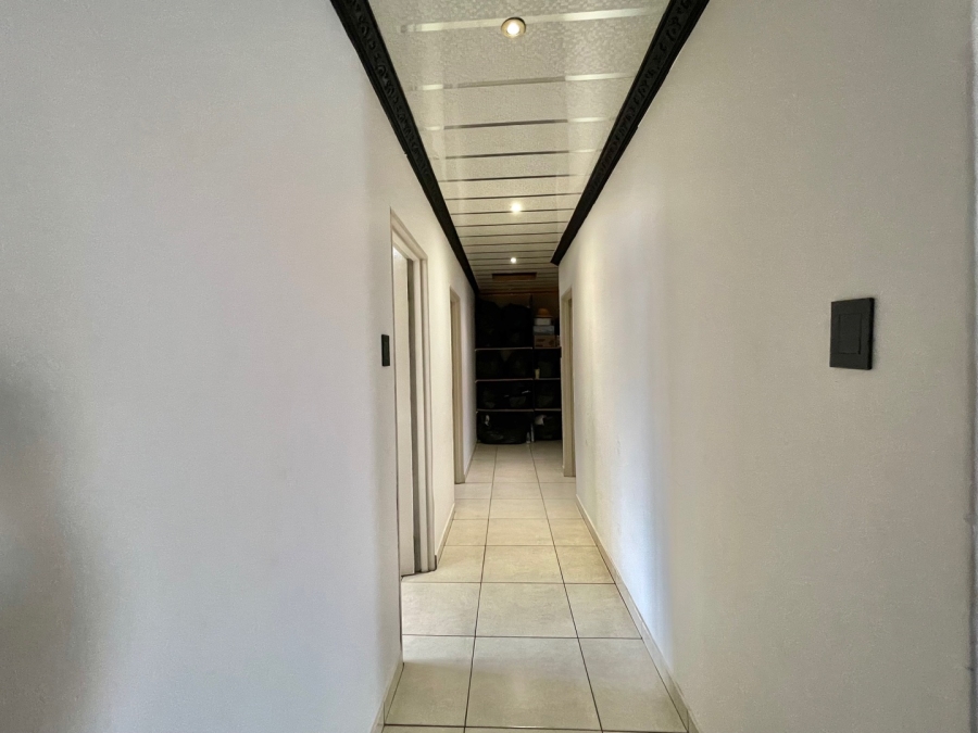 To Let 1 Bedroom Property for Rent in Aerorand Mpumalanga
