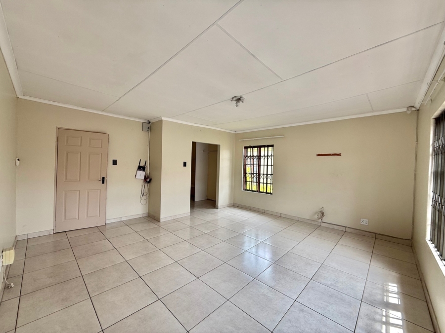 To Let 1 Bedroom Property for Rent in Aerorand Mpumalanga