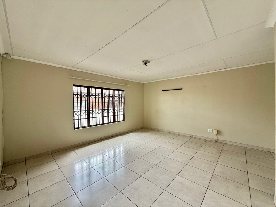 To Let 1 Bedroom Property for Rent in Aerorand Mpumalanga
