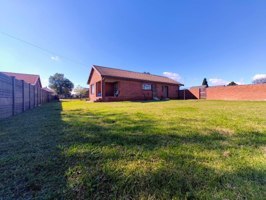 3 Bedroom Property for Sale in Volksrust Mpumalanga