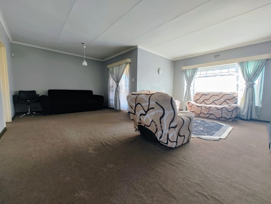 3 Bedroom Property for Sale in Volksrust Mpumalanga