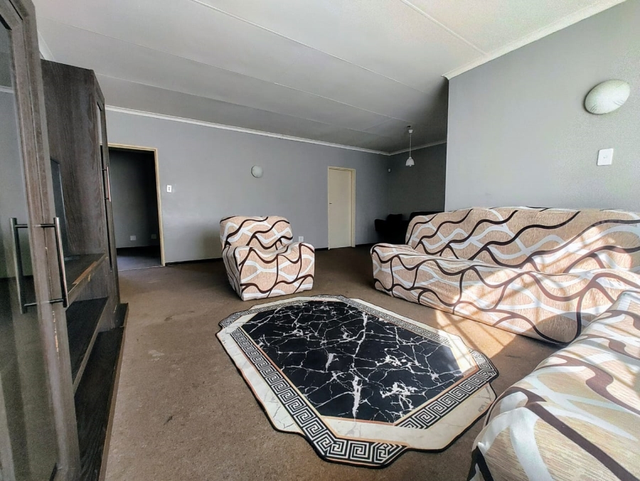 3 Bedroom Property for Sale in Volksrust Mpumalanga