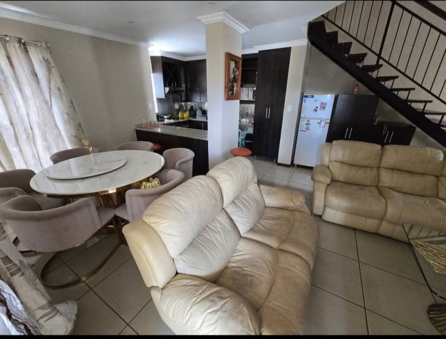 To Let 4 Bedroom Property for Rent in Nelspruit Ext 37 Mpumalanga