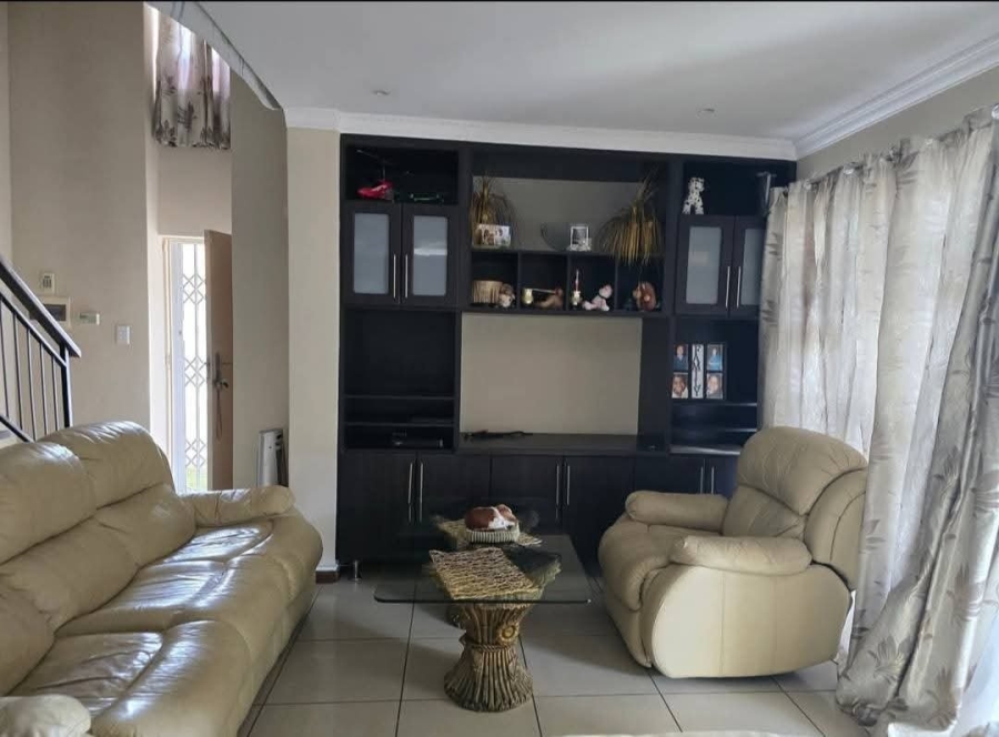 To Let 4 Bedroom Property for Rent in Nelspruit Ext 37 Mpumalanga