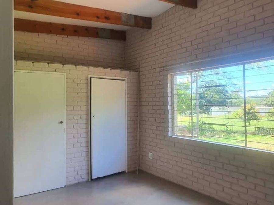 To Let commercial Property for Rent in White River Estates Mpumalanga