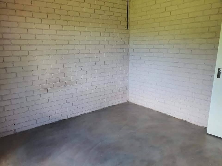 To Let commercial Property for Rent in White River Estates Mpumalanga