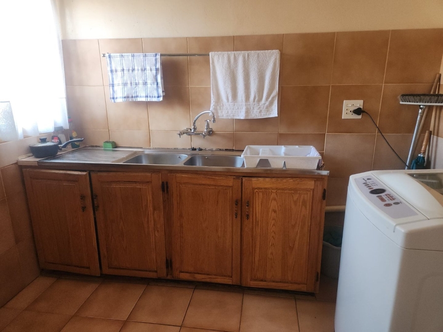 To Let 3 Bedroom Property for Rent in Standerton Mpumalanga