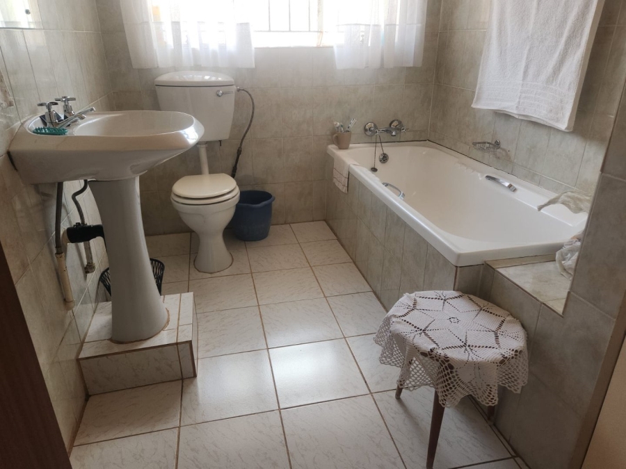 To Let 3 Bedroom Property for Rent in Standerton Mpumalanga