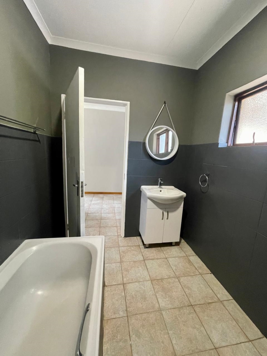 To Let 3 Bedroom Property for Rent in Kingsview Ext 2 Mpumalanga