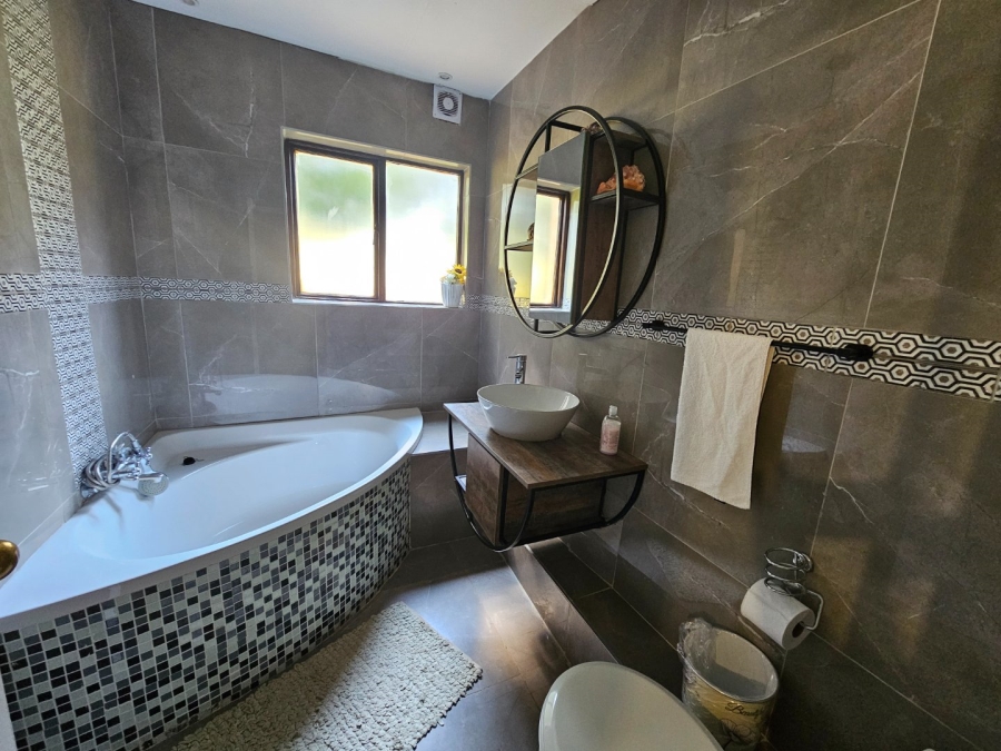  Bedroom Property for Sale in Greenway Woods Mpumalanga