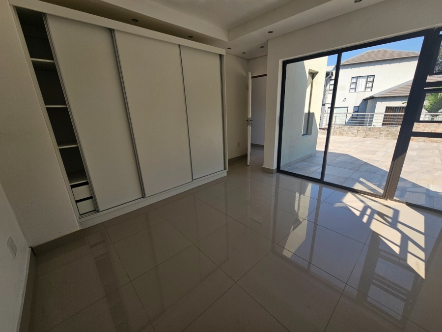 6 Bedroom Property for Sale in Elawini Lifestyle Estate Mpumalanga