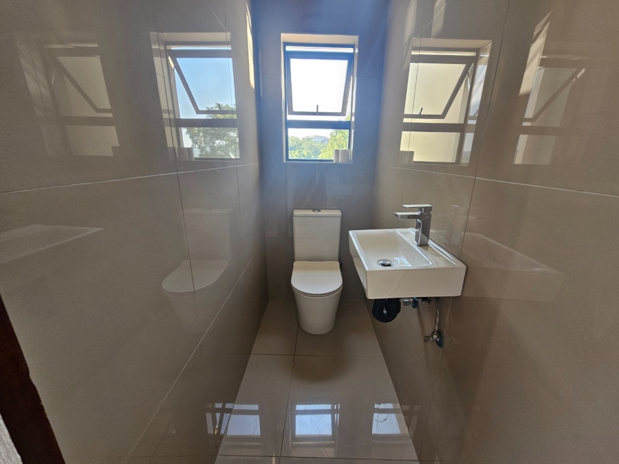 6 Bedroom Property for Sale in Elawini Lifestyle Estate Mpumalanga