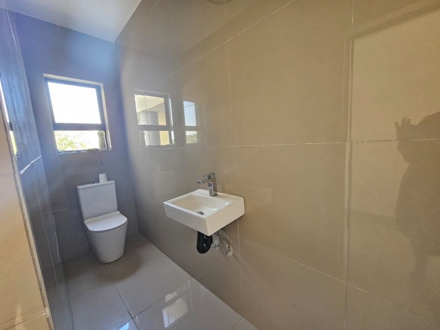 6 Bedroom Property for Sale in Elawini Lifestyle Estate Mpumalanga