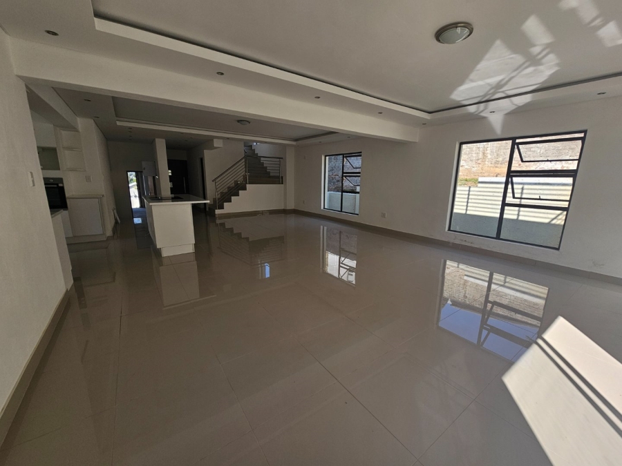 6 Bedroom Property for Sale in Elawini Lifestyle Estate Mpumalanga