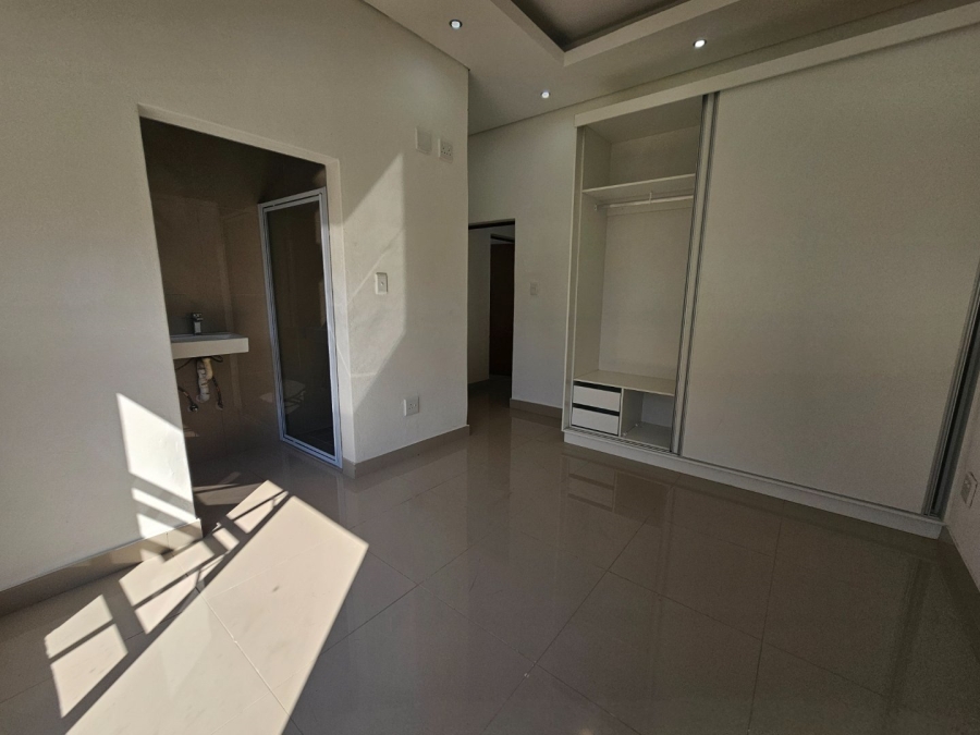 6 Bedroom Property for Sale in Elawini Lifestyle Estate Mpumalanga