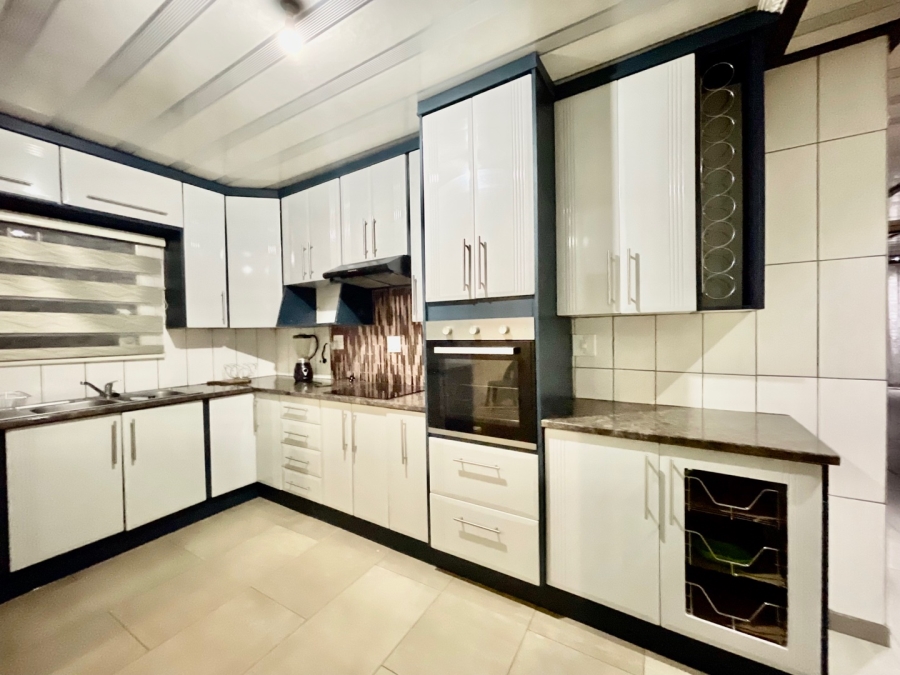 To Let 3 Bedroom Property for Rent in Rockdale Mpumalanga