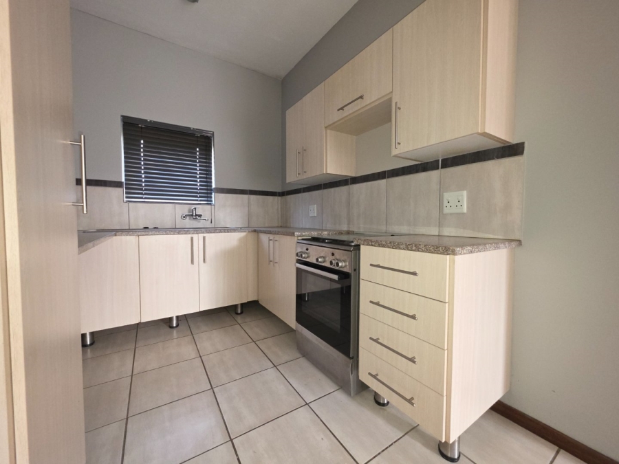 To Let 2 Bedroom Property for Rent in Terra Nova Mpumalanga