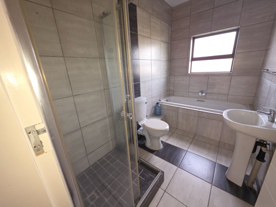 To Let 2 Bedroom Property for Rent in Terra Nova Mpumalanga