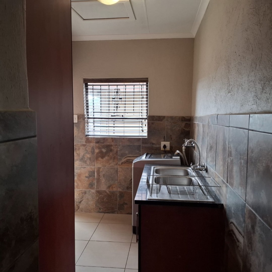 To Let 4 Bedroom Property for Rent in Stonehenge Ext 1 Mpumalanga