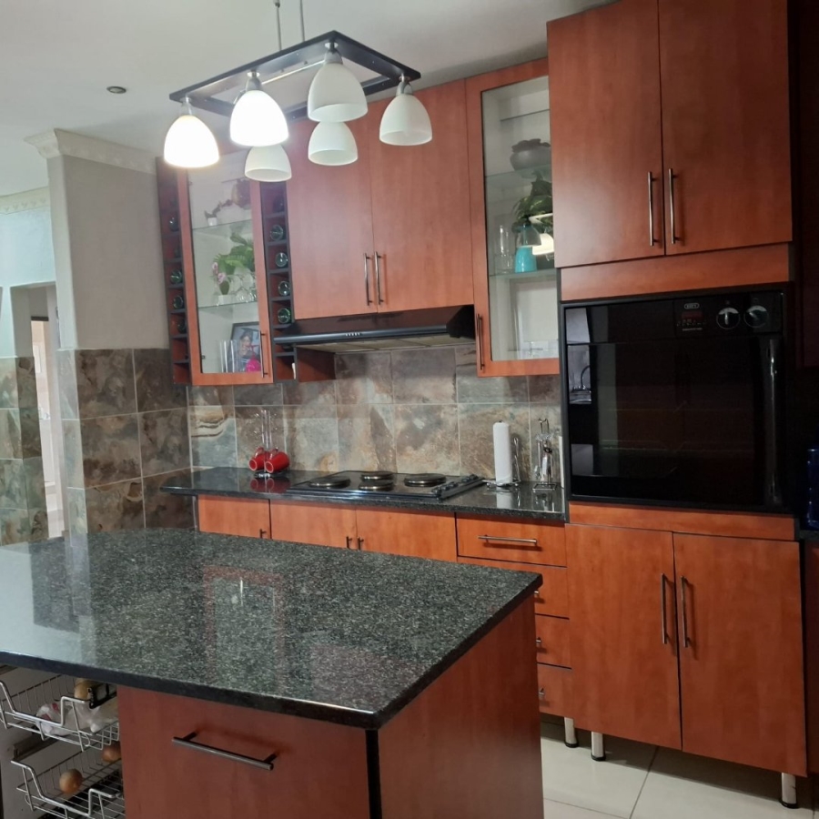 To Let 4 Bedroom Property for Rent in Stonehenge Ext 1 Mpumalanga