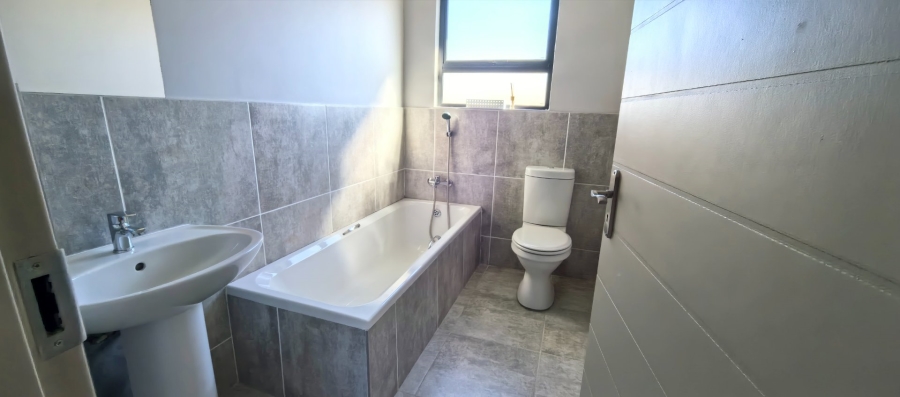 3 Bedroom Property for Sale in Die Heuwel Ext 4 Mpumalanga