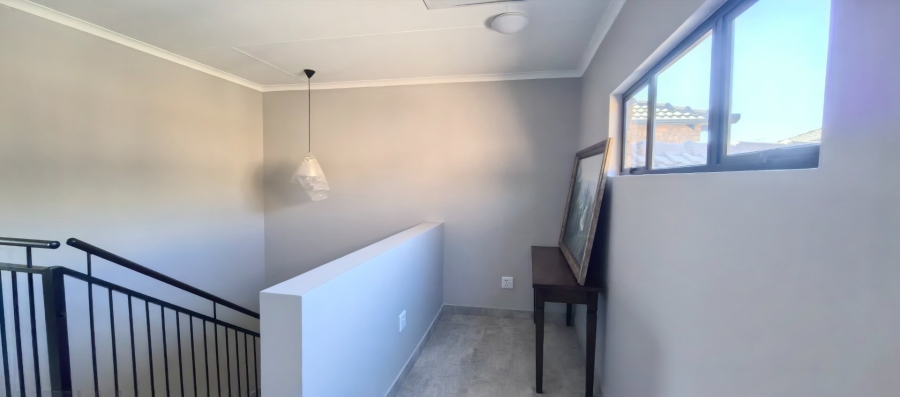 3 Bedroom Property for Sale in Die Heuwel Ext 4 Mpumalanga