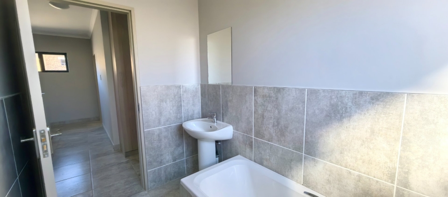 3 Bedroom Property for Sale in Die Heuwel Ext 4 Mpumalanga
