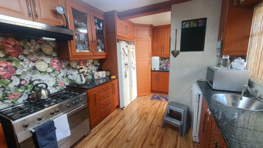 3 Bedroom Property for Sale in Suidheuwel Mpumalanga