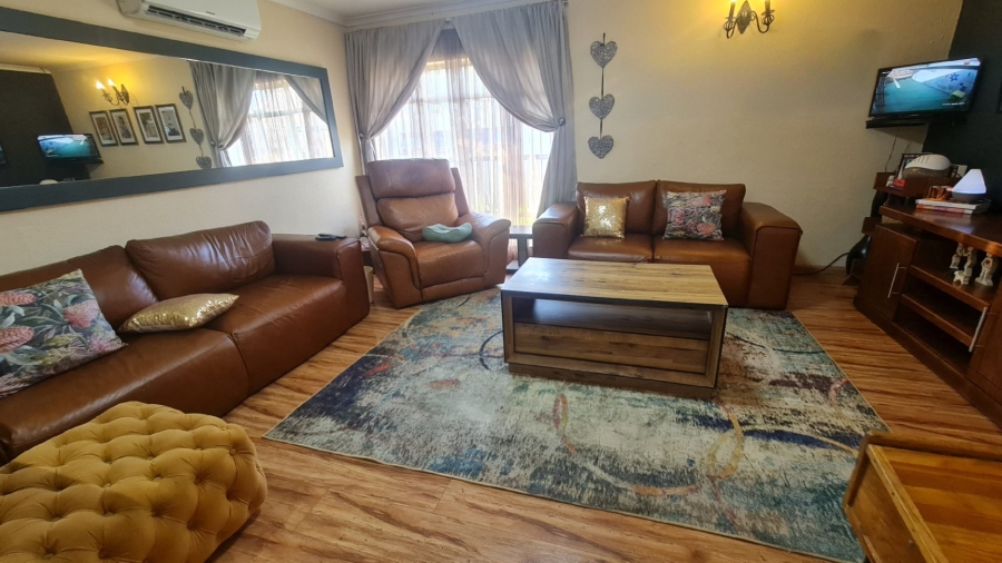 3 Bedroom Property for Sale in Suidheuwel Mpumalanga