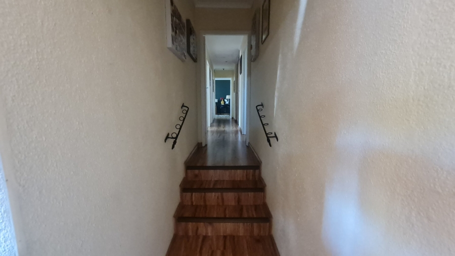 3 Bedroom Property for Sale in Suidheuwel Mpumalanga