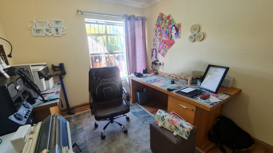 3 Bedroom Property for Sale in Suidheuwel Mpumalanga