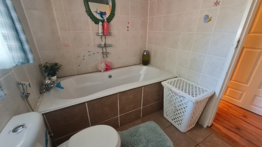 3 Bedroom Property for Sale in Suidheuwel Mpumalanga