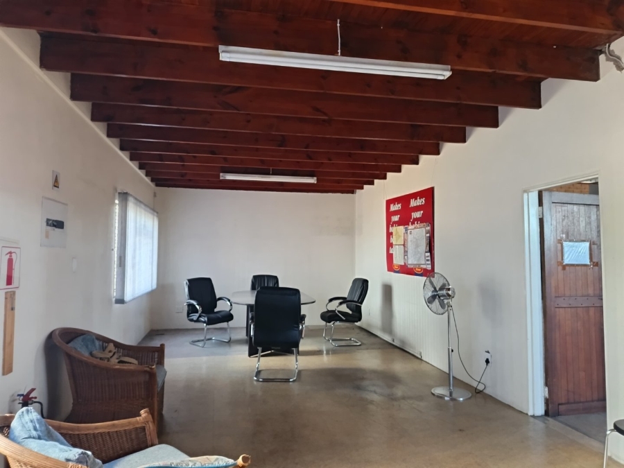  Bedroom Property for Sale in White River Industrial Mpumalanga