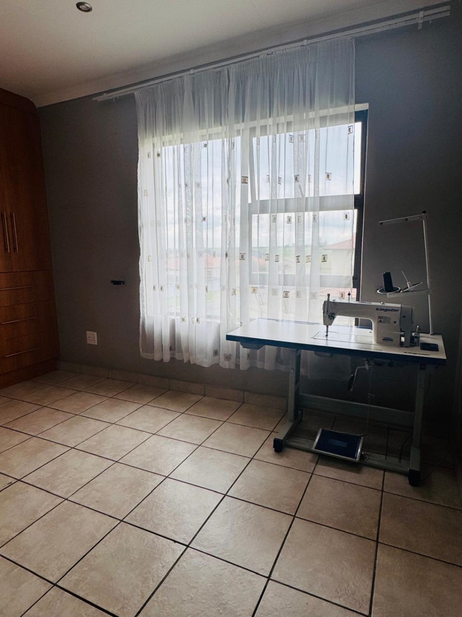 3 Bedroom Property for Sale in Noordrand Mpumalanga
