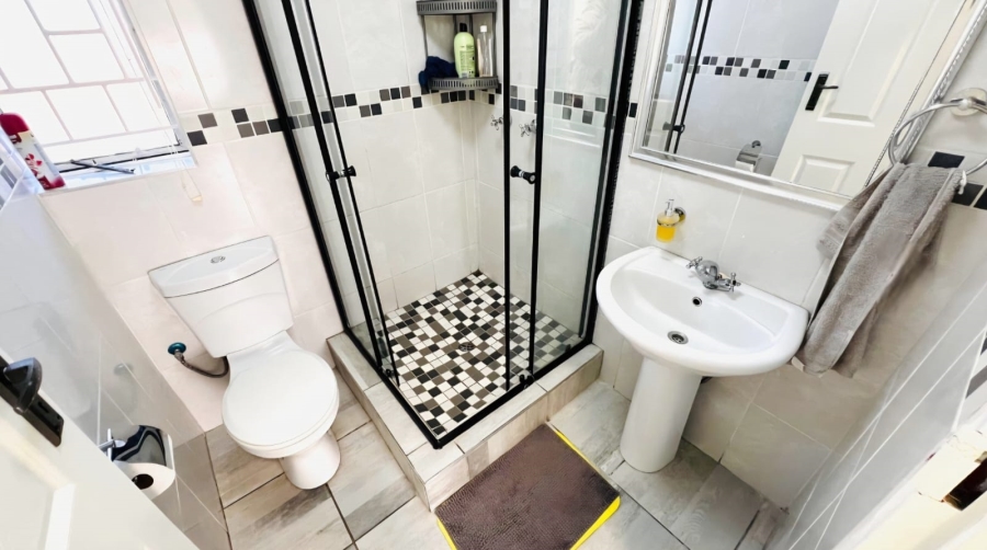 3 Bedroom Property for Sale in Cosmosrand Mpumalanga