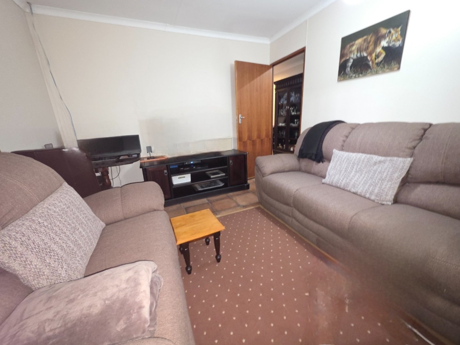 3 Bedroom Property for Sale in Cosmosrand Mpumalanga