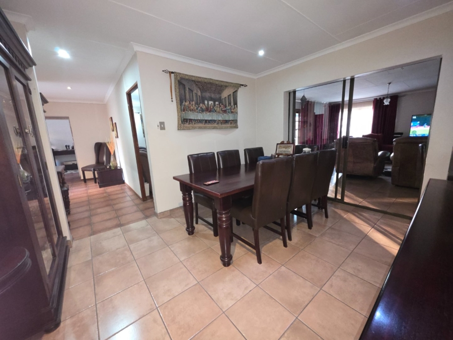 3 Bedroom Property for Sale in Cosmosrand Mpumalanga