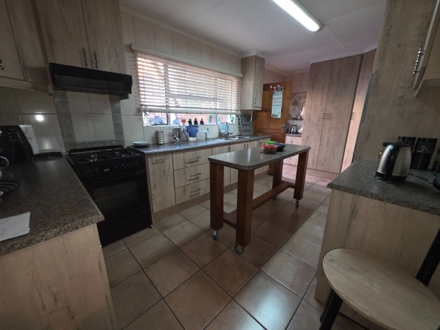 3 Bedroom Property for Sale in Cosmosrand Mpumalanga