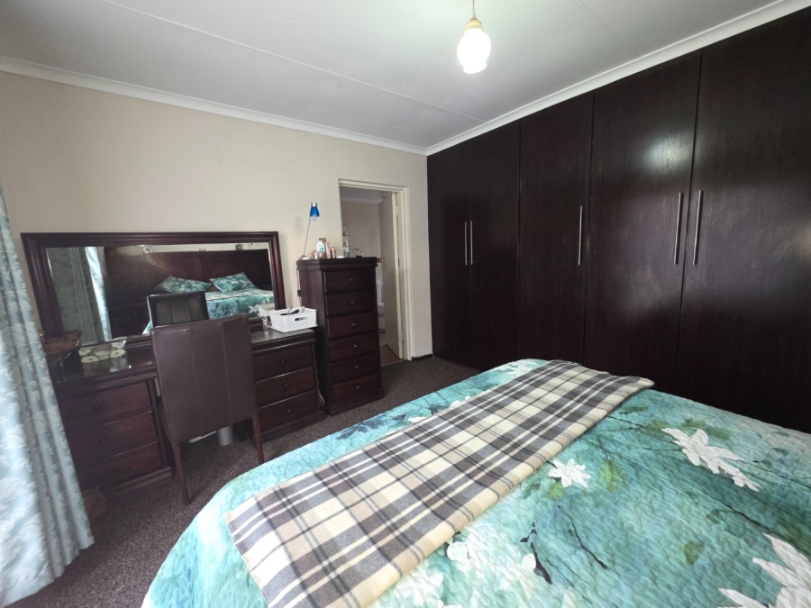 3 Bedroom Property for Sale in Cosmosrand Mpumalanga