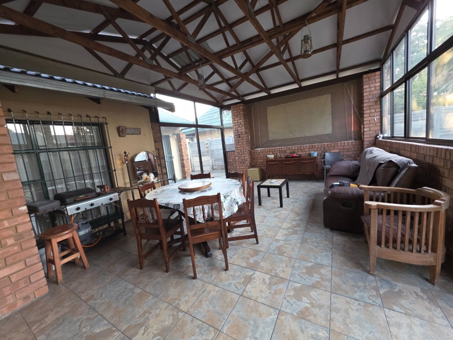 3 Bedroom Property for Sale in Cosmosrand Mpumalanga