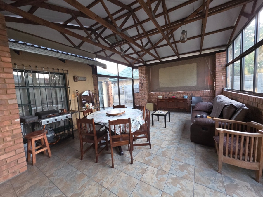 3 Bedroom Property for Sale in Cosmosrand Mpumalanga