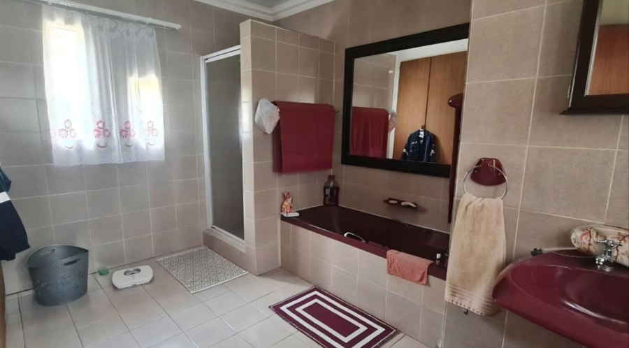 3 Bedroom Property for Sale in Kruinpark Mpumalanga