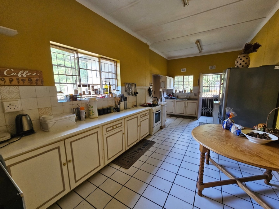 To Let 3 Bedroom Property for Rent in White River Rural Mpumalanga