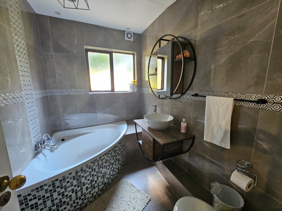 3 Bedroom Property for Sale in Greenway Woods Mpumalanga